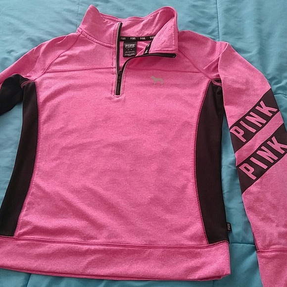 Tops - Victoria Secret shirt size medium